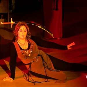 Meet your Posher, Alicia